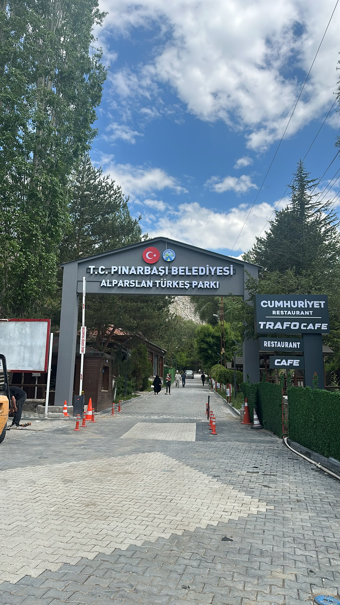 Alparslan Türkeş Parkı – Kemer Restoranlar – tamamlanma aşaması (modüler prefabrik proje)